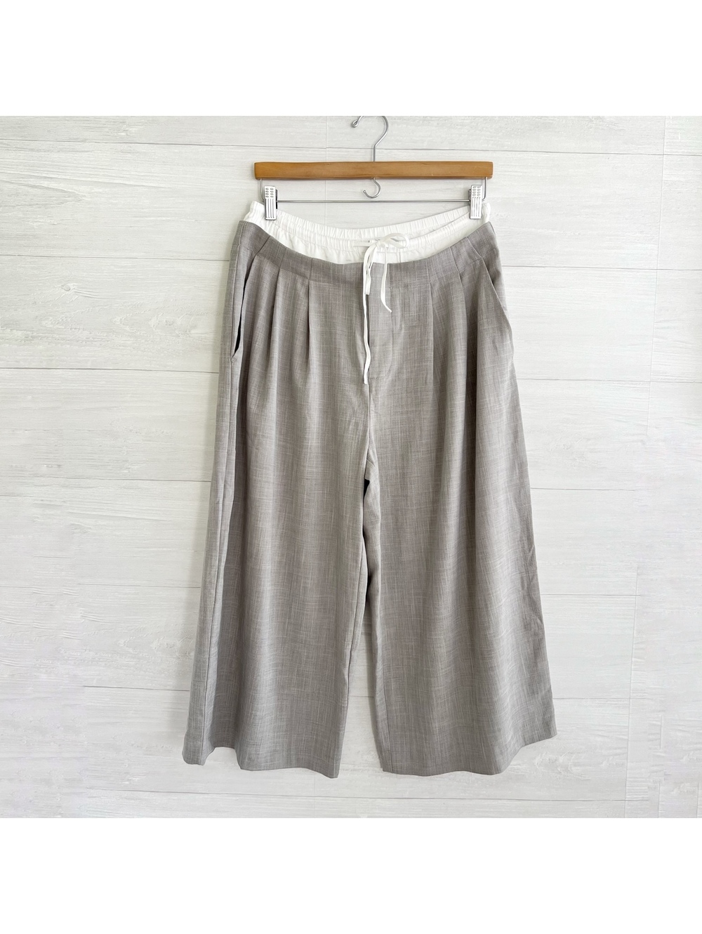 Maeve Anthropologie Gray Pleated Wide Leg Crop Pants Drawstring Size S